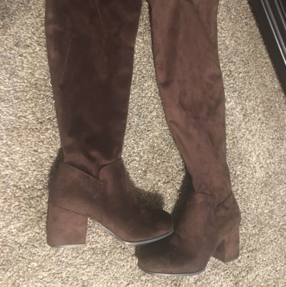 Knee High Women's Boots